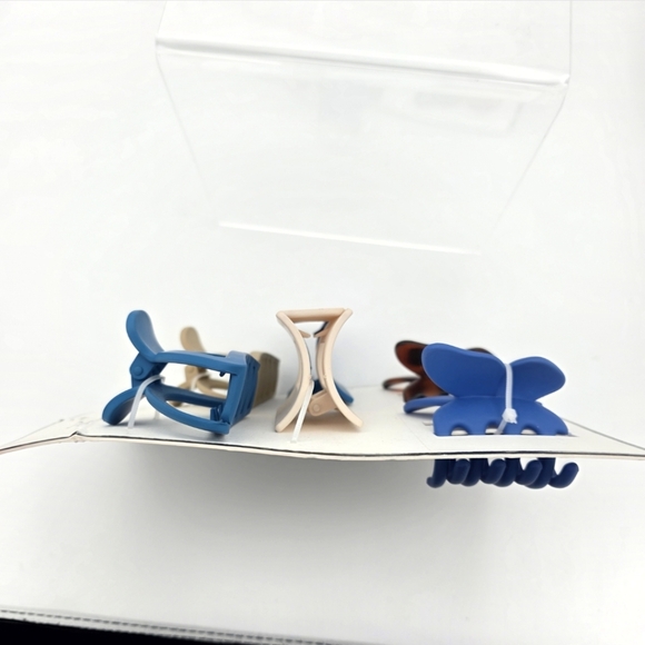 Catherine Malandrino Women's Hair Clip Set - Blue, Tan, Brown NEW - Picture 3 of 4